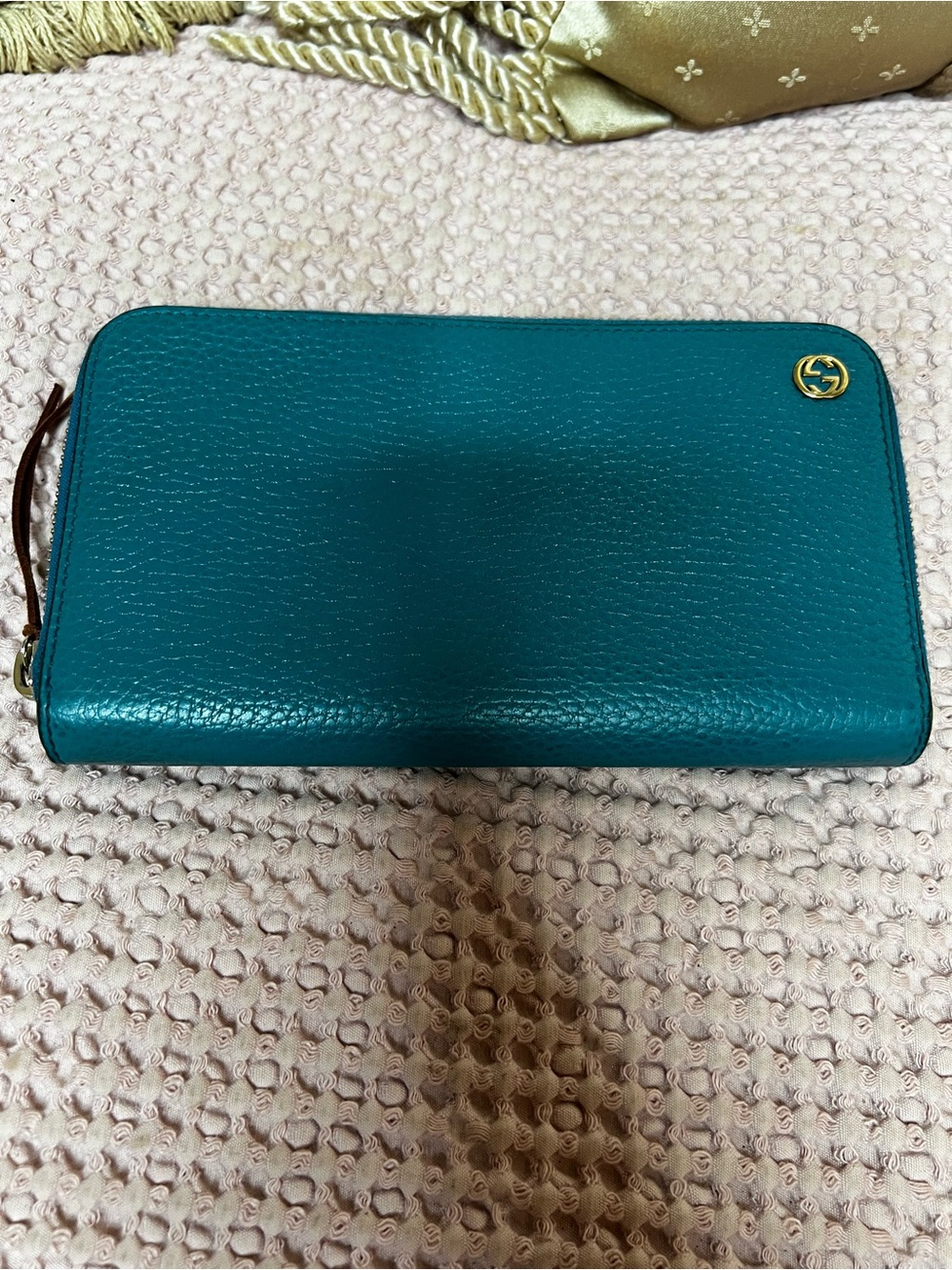 Gucci Interlocking G Turquoise Leather Zip Around Continental Wallet 449347
